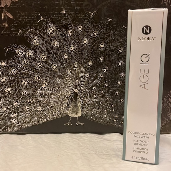 Neora Other - Neora Age IQ Double Cleansing face wash